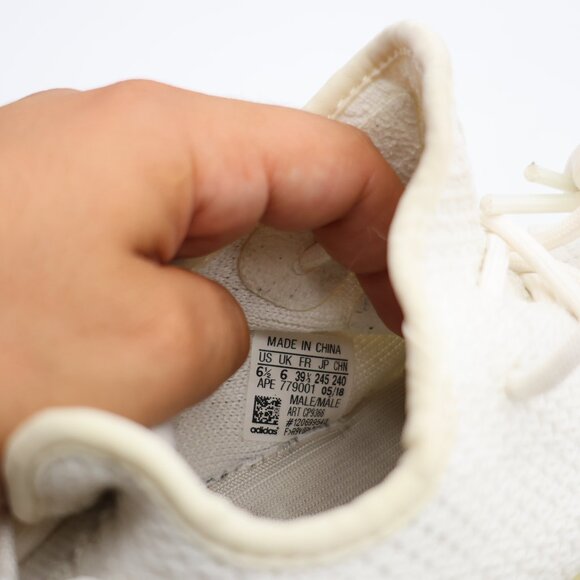 Adidas Yeezy Boost 350 V2 Low Men\'s 6.5 Women\'s 7.5 Frost White/Three White main image 6